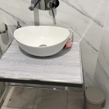 Sole & Luna アパート *